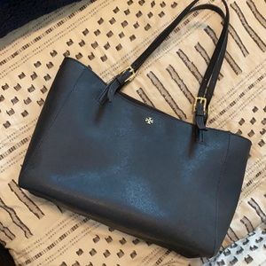 Navy blue TORY BURCH tote bag.